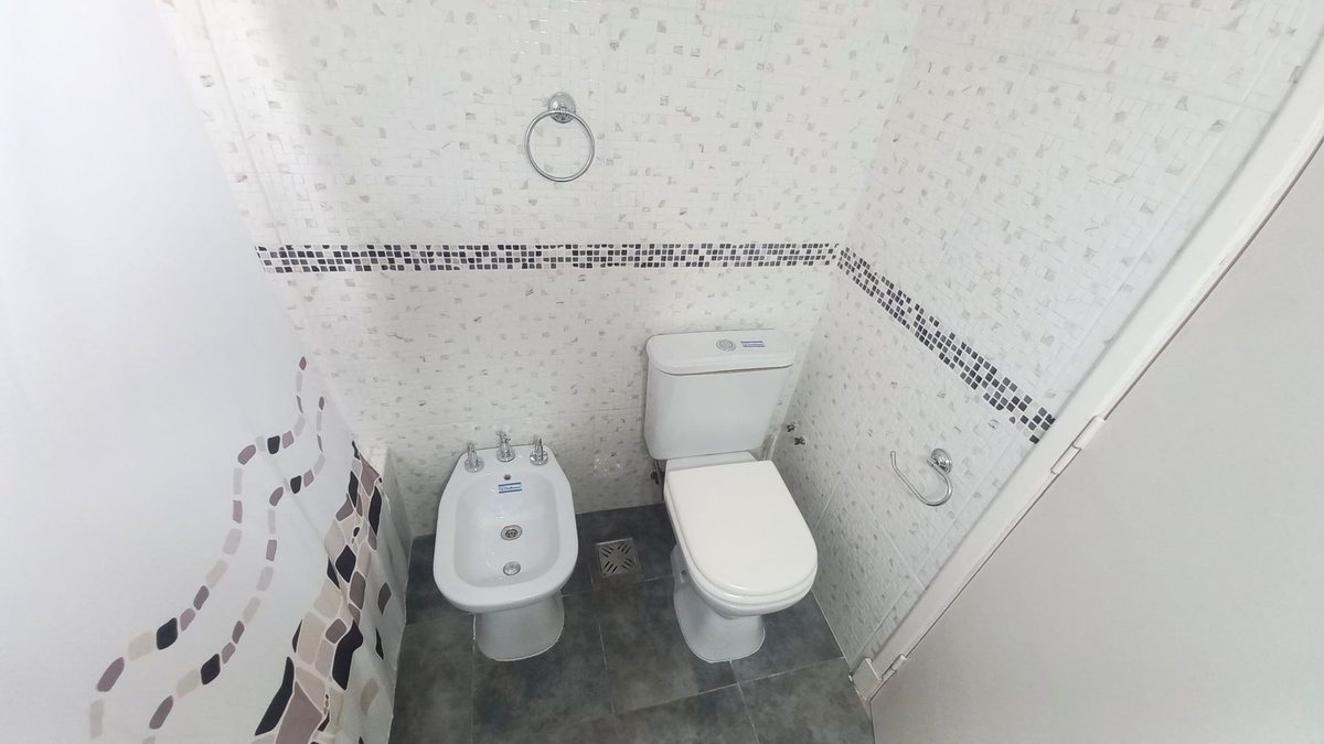 P H en Venta en Lanus, G.B.A. Zona Sur