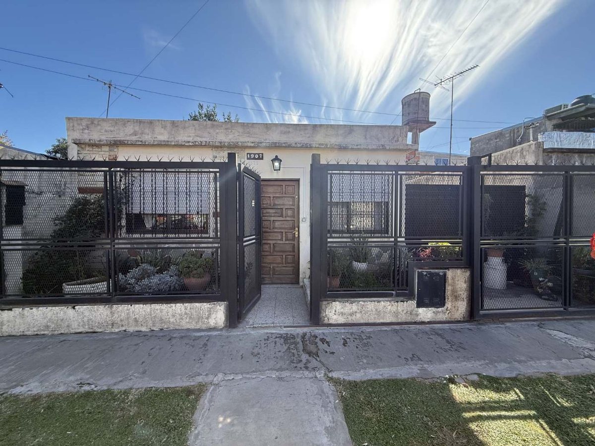 Casa en Venta en Ituzaingo, G.B.A. Zona Oeste