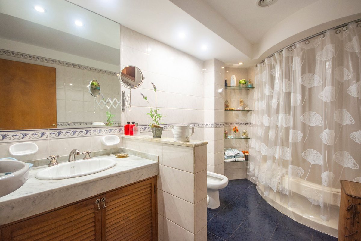 Casa en Venta en Moron, G.B.A. Zona Oeste