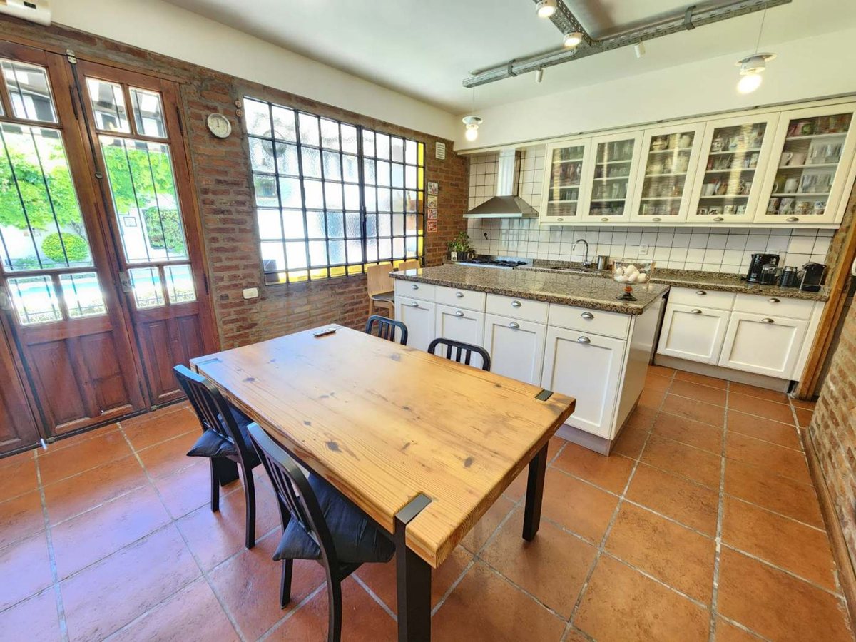 Casa en Venta en Moron, G.B.A. Zona Oeste