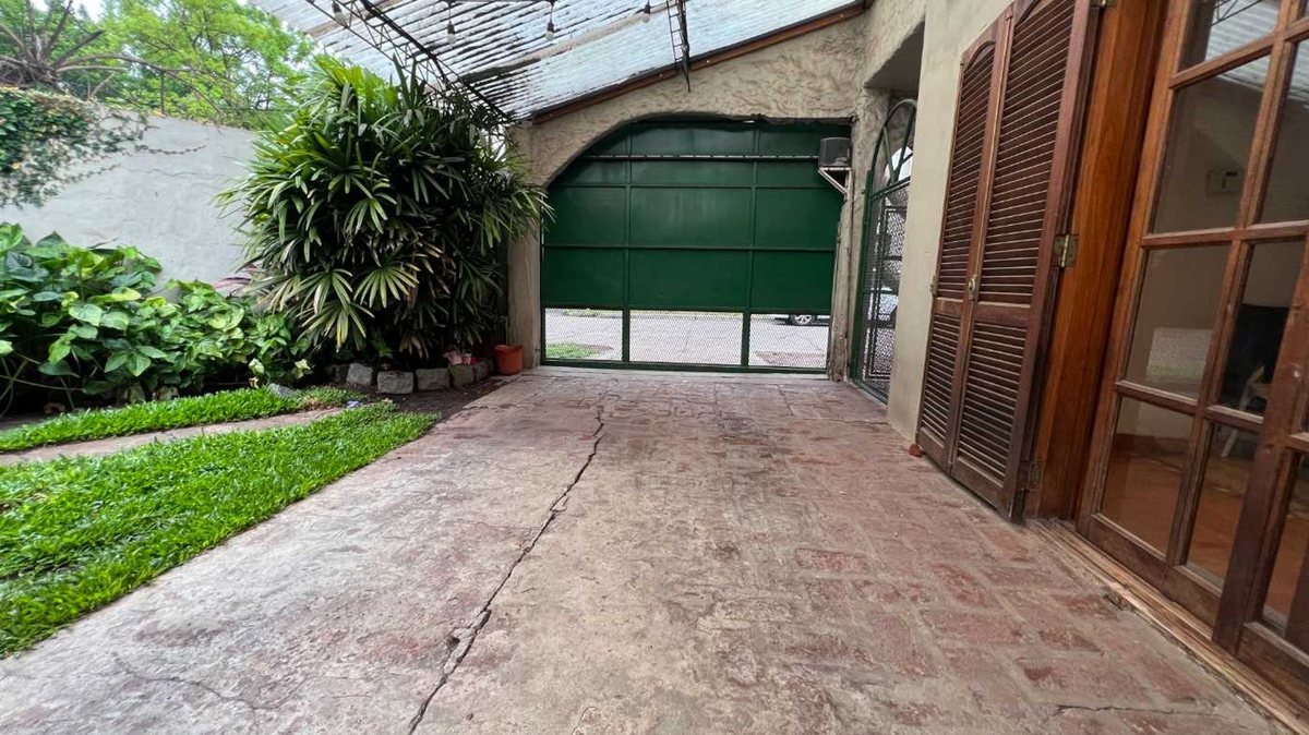 Casa en Venta en Moron, G.B.A. Zona Oeste