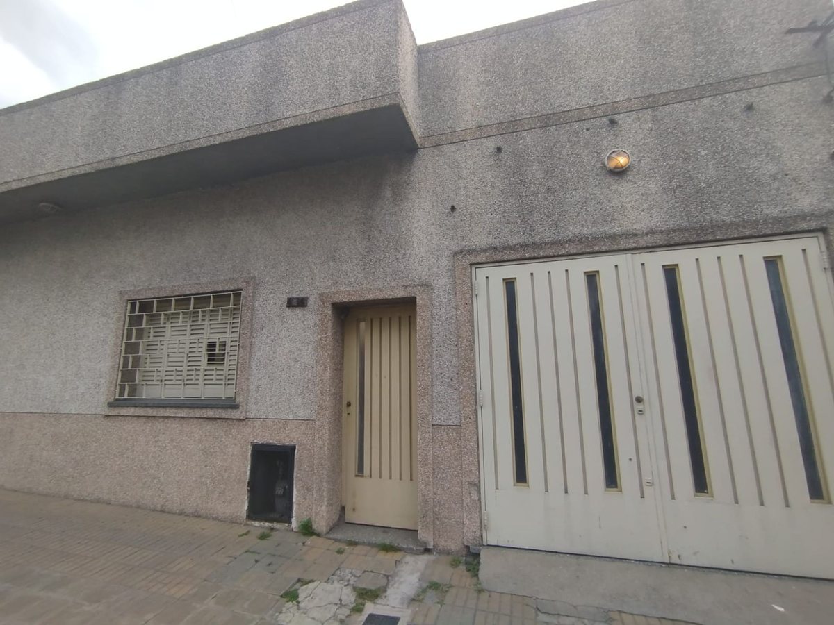 Casa en Venta en Tres de Febrero, G.B.A. Zona Oeste