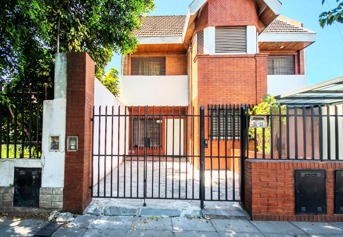 Casa en Venta en Tres de Febrero, G.B.A. Zona Oeste