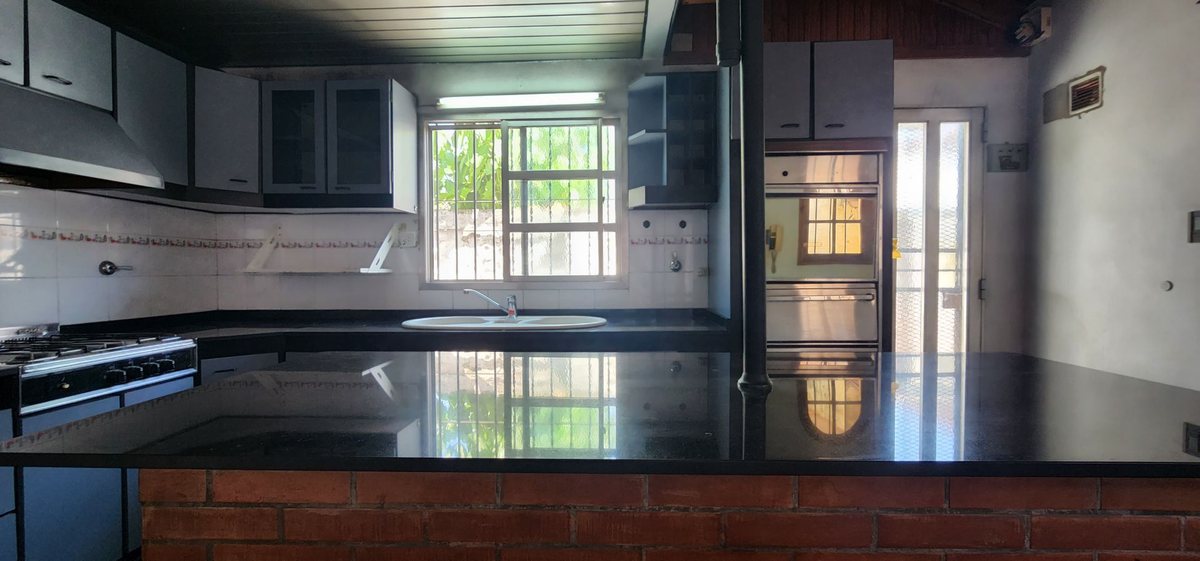 P H en Venta en Lanus, G.B.A. Zona Sur