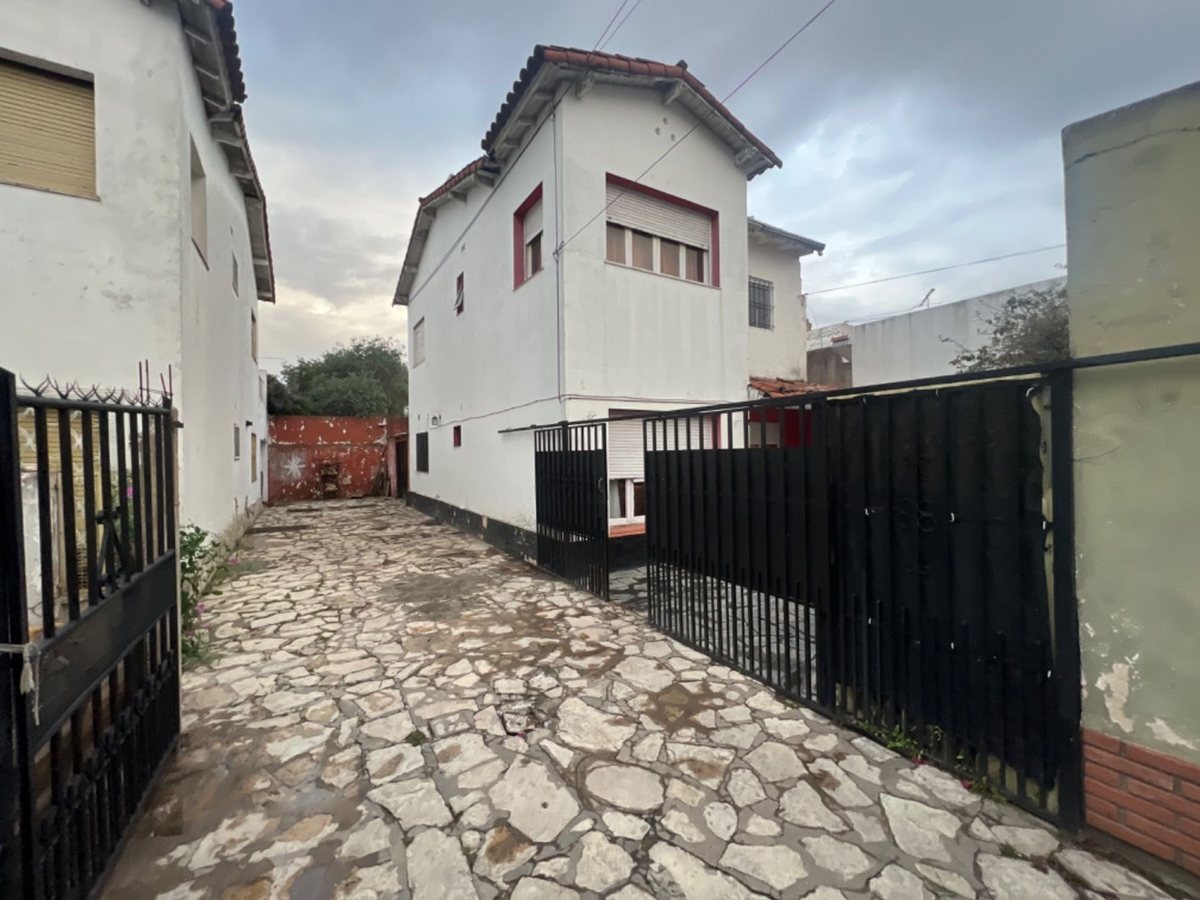 P H en Venta en Merlo, G.B.A. Zona Oeste