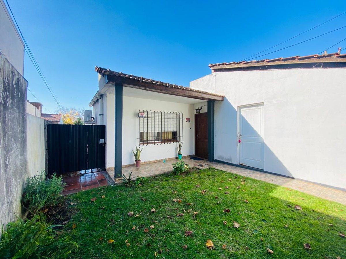 P H en Venta en La Plata, G.B.A. Zona Sur