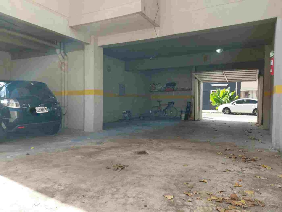 Cochera en Venta en Tres de Febrero, G.B.A. Zona Oeste