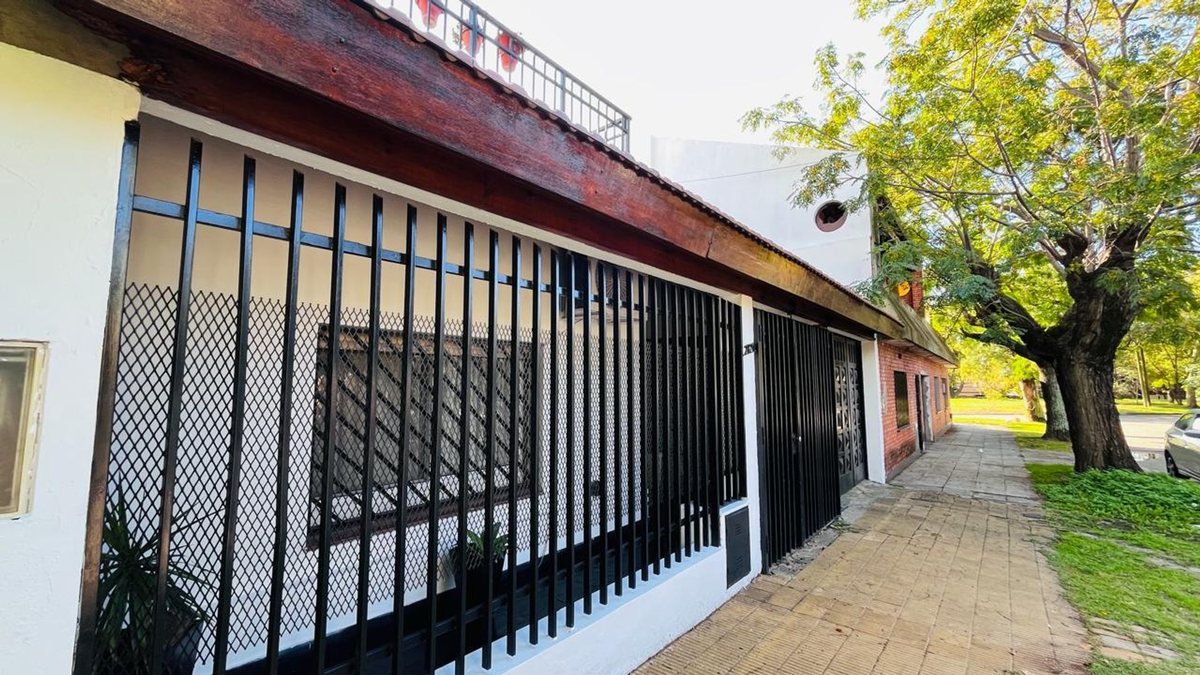 Casa en Venta en Tres de Febrero, G.B.A. Zona Oeste