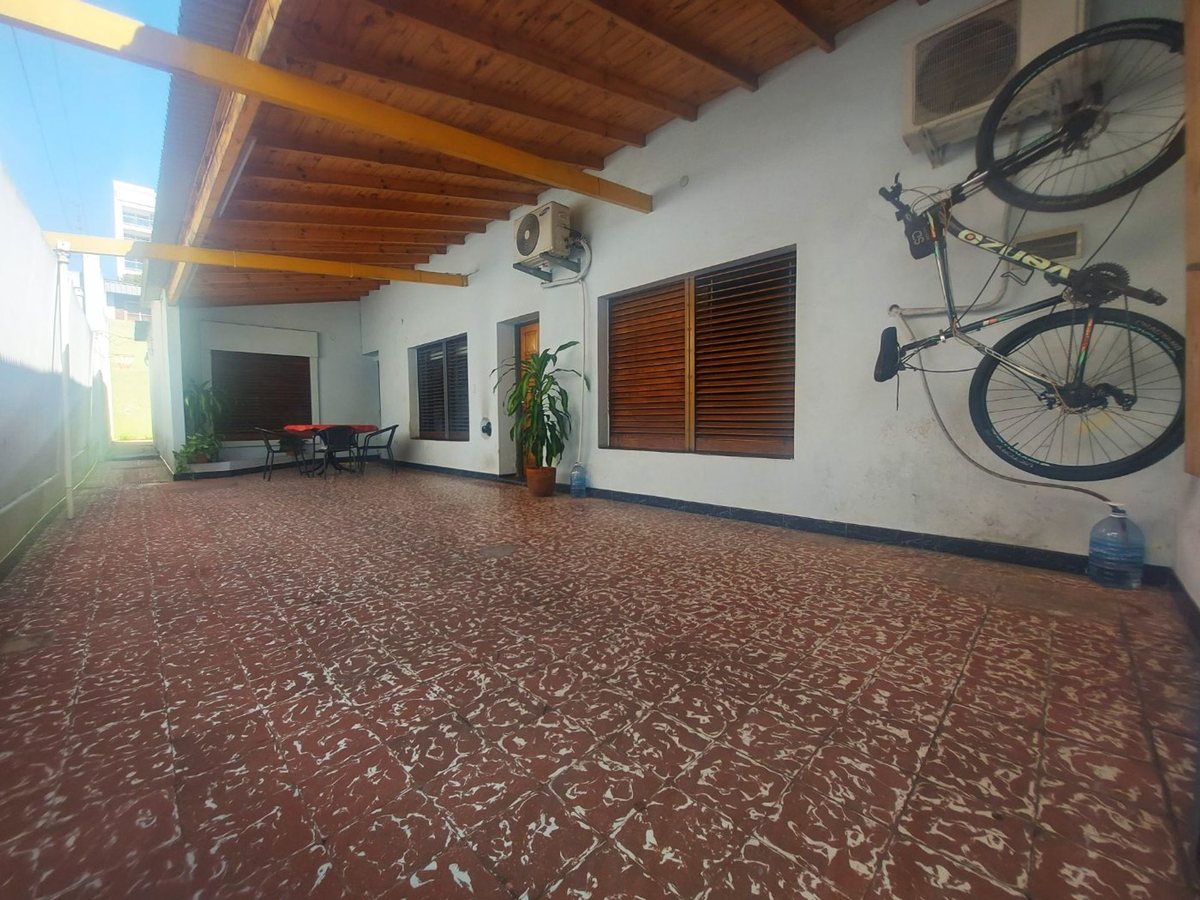 P H en Venta en Tres de Febrero, G.B.A. Zona Oeste