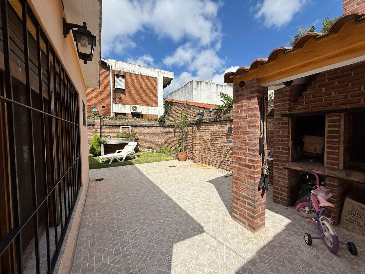 Casa en Venta en Moron, G.B.A. Zona Oeste