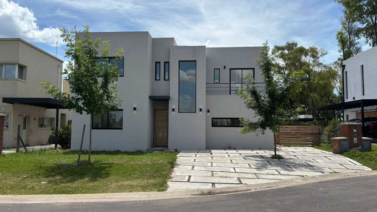 Casa en Venta en Pilar, G.B.A. Zona Norte