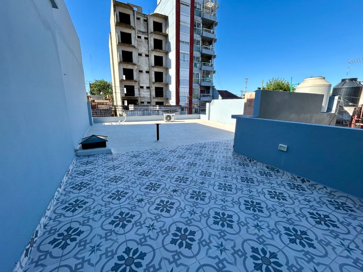 P H en Venta en Tres de Febrero, G.B.A. Zona Oeste