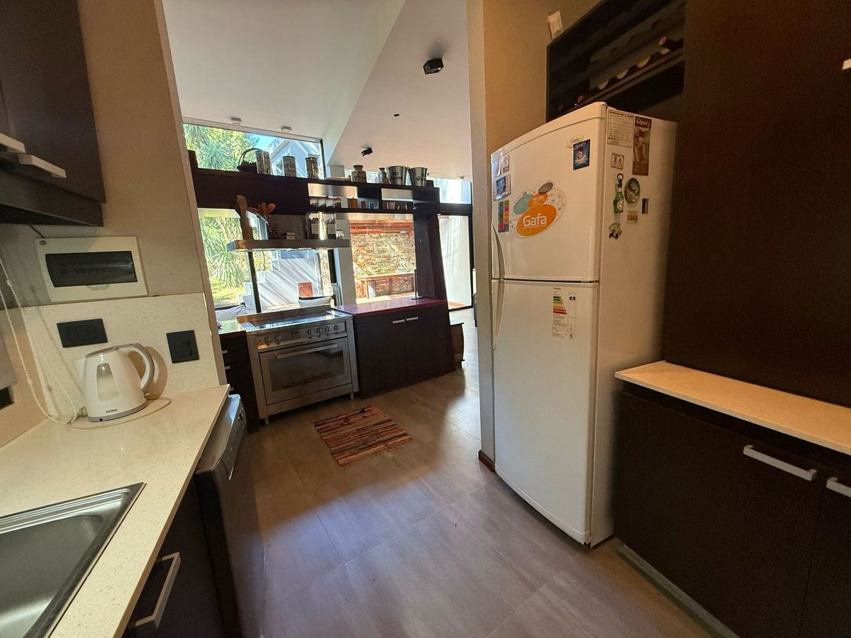 Casa en Venta en Villa Gesell, Buenos Aires Interior