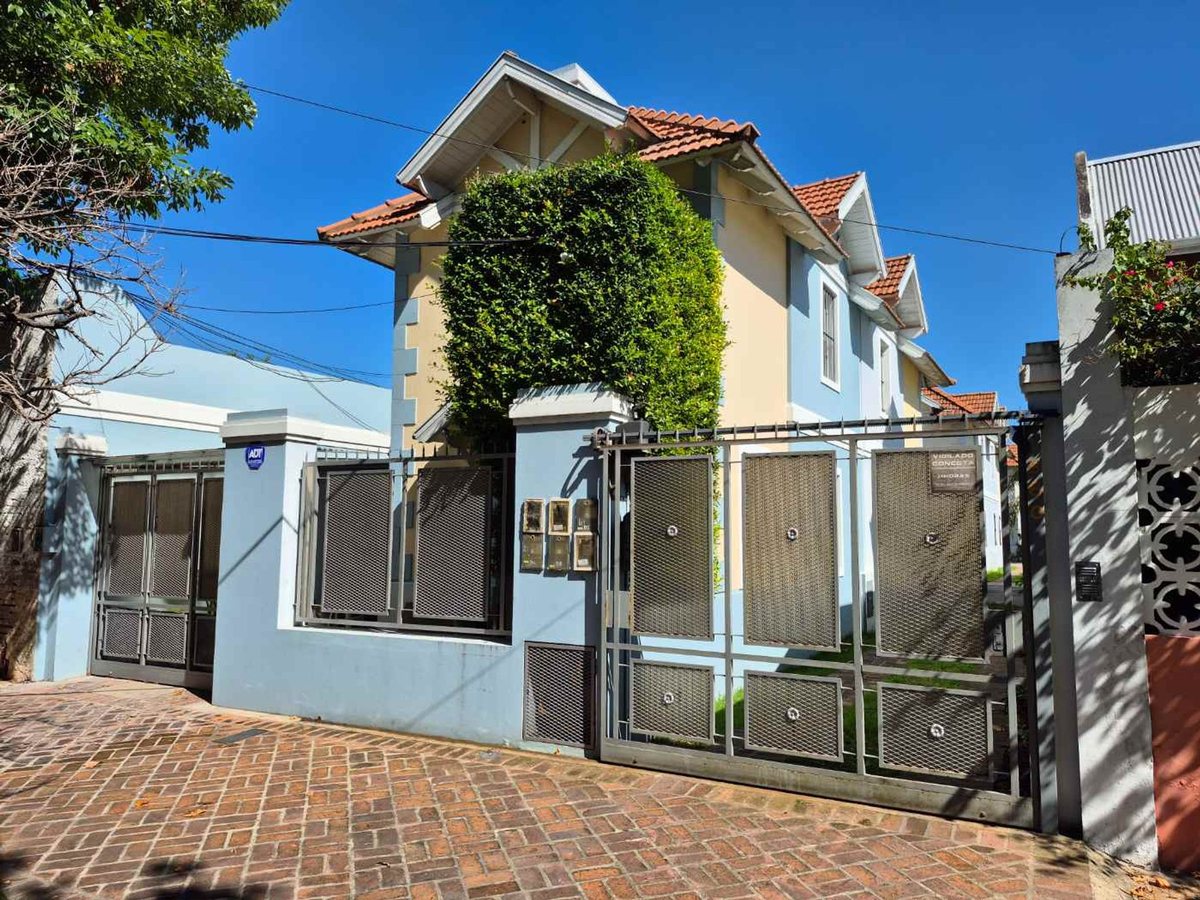 P H en Venta en Lomas de Zamora, G.B.A. Zona Sur