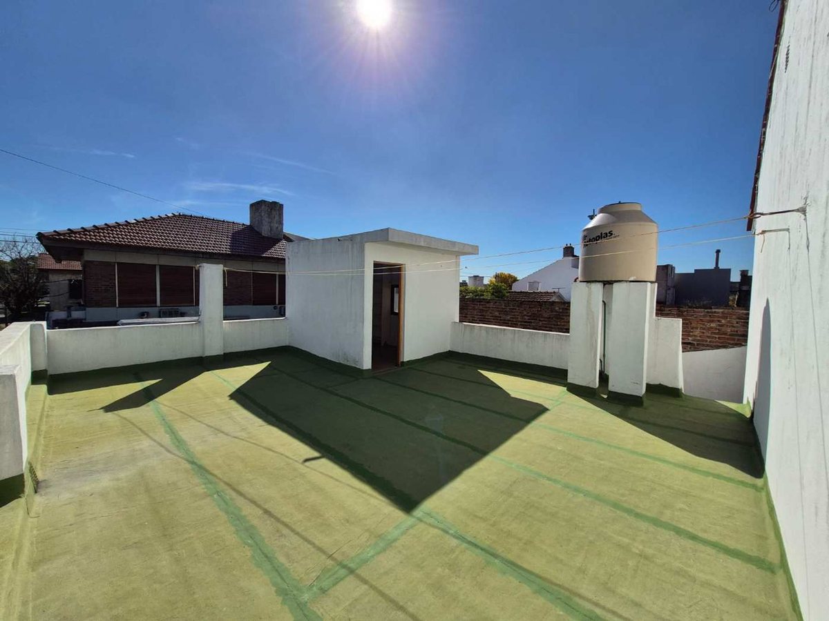 P H en Venta en Lanus, G.B.A. Zona Sur