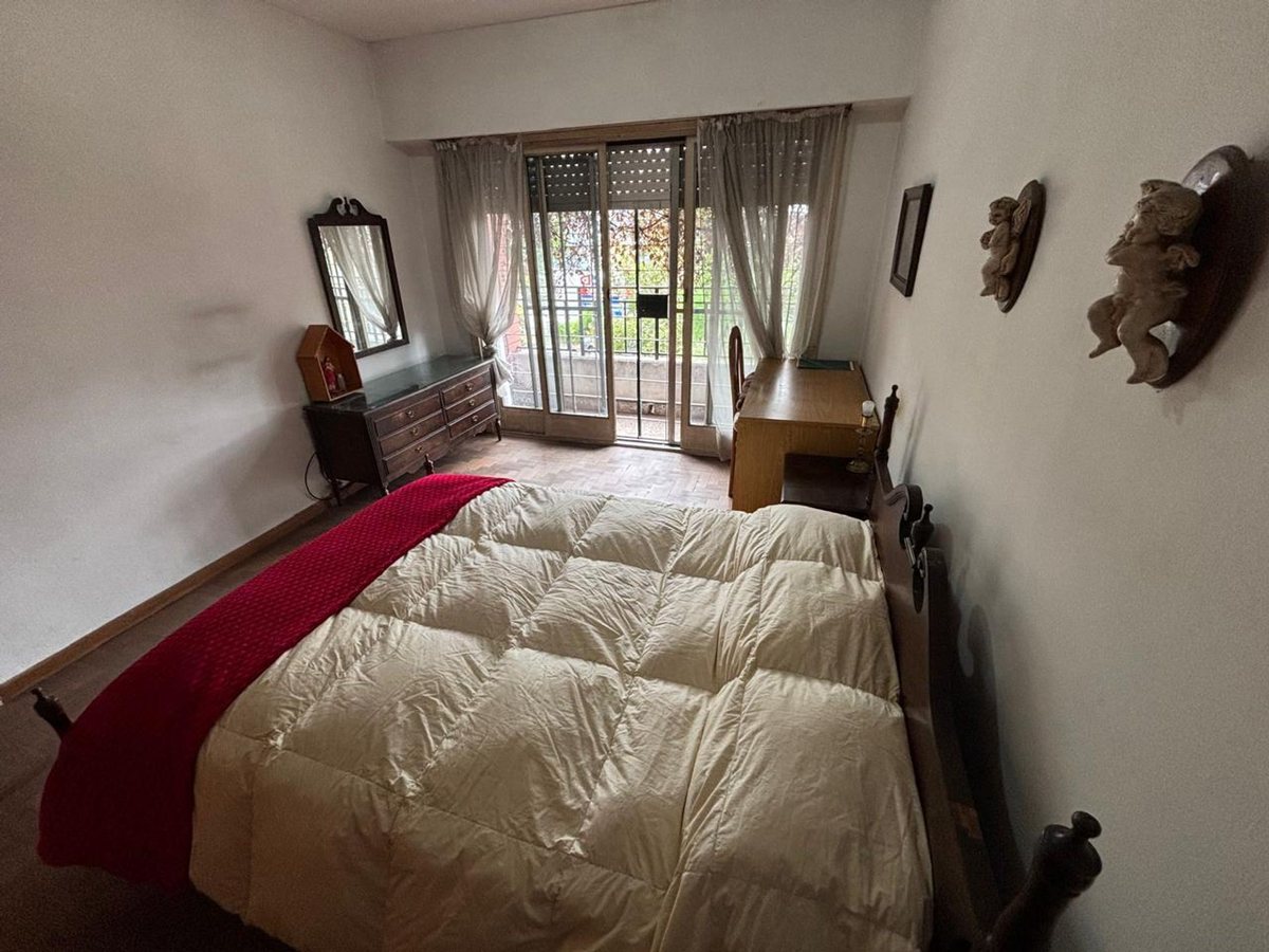 Casa en Venta en Moron, G.B.A. Zona Oeste