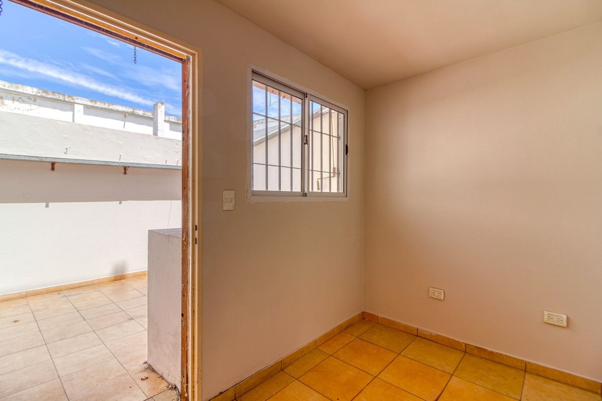 Departamento en Venta en Moron, G.B.A. Zona Oeste