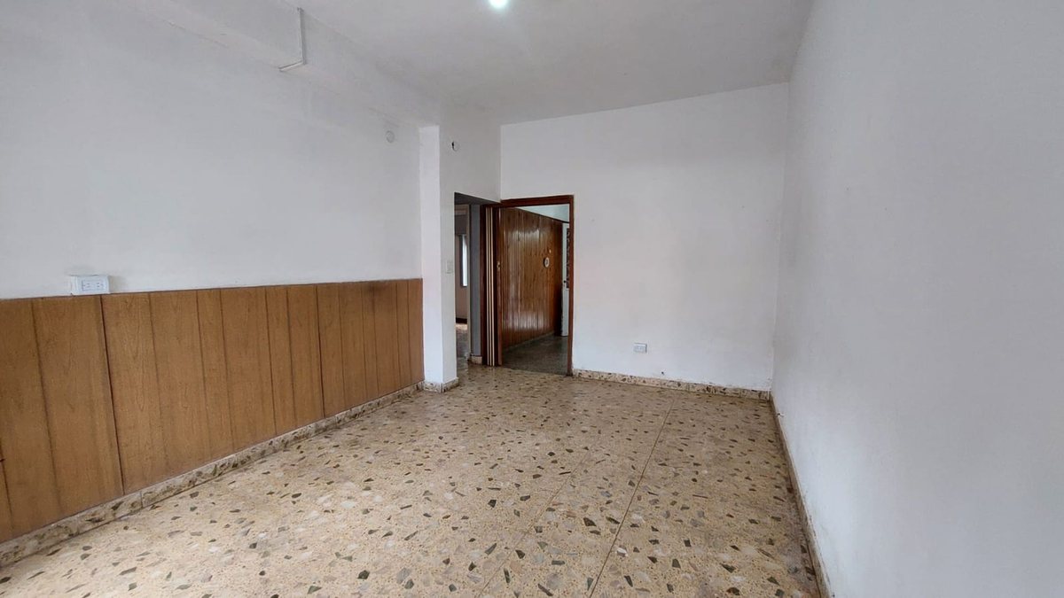 P H en Venta en Moron, G.B.A. Zona Oeste