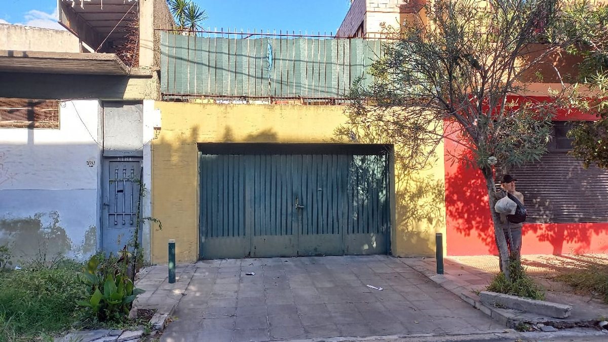 P H en Venta en Tres de Febrero, G.B.A. Zona Oeste