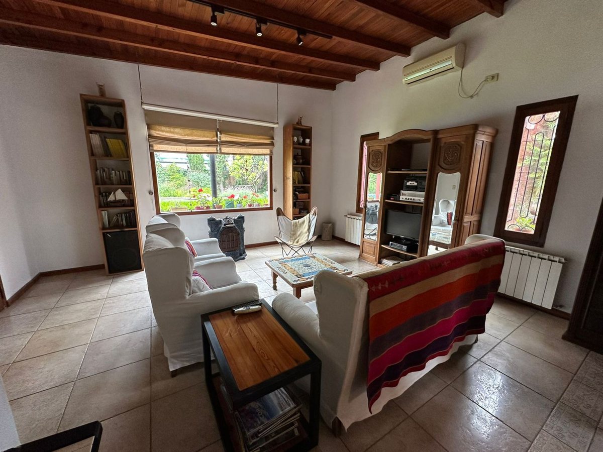 Casa en Venta en San Nicolas, Buenos Aires Interior