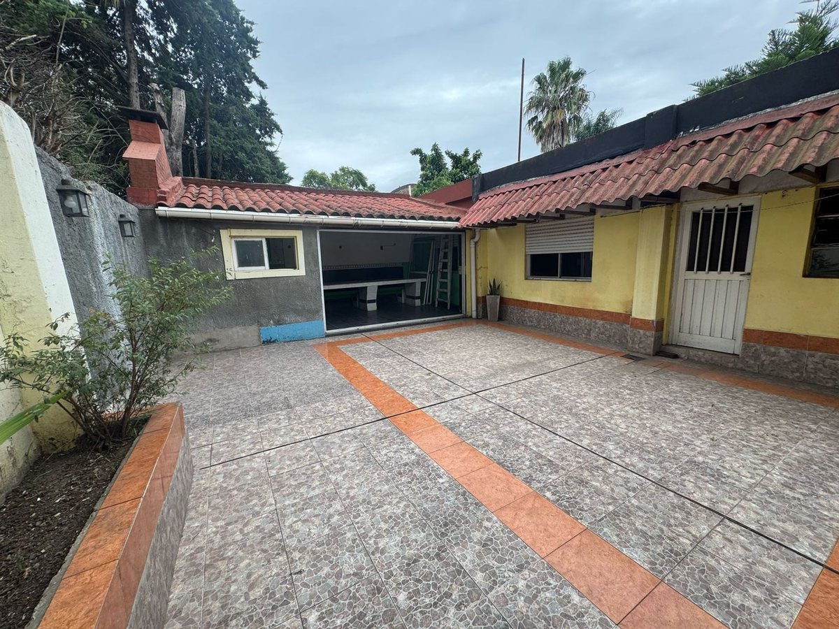 Casa en Venta en Moron, G.B.A. Zona Oeste