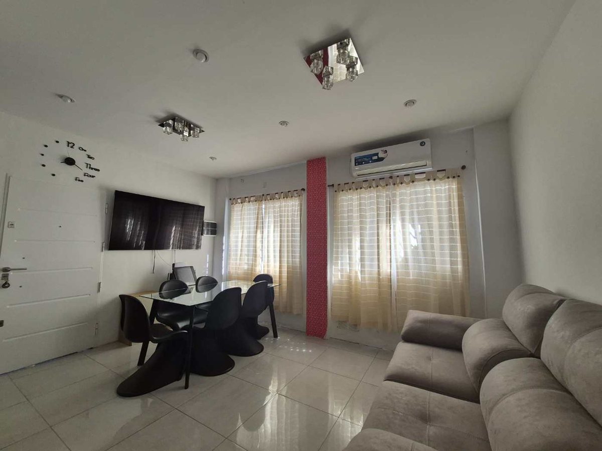 P H en Venta en Lanus, G.B.A. Zona Sur