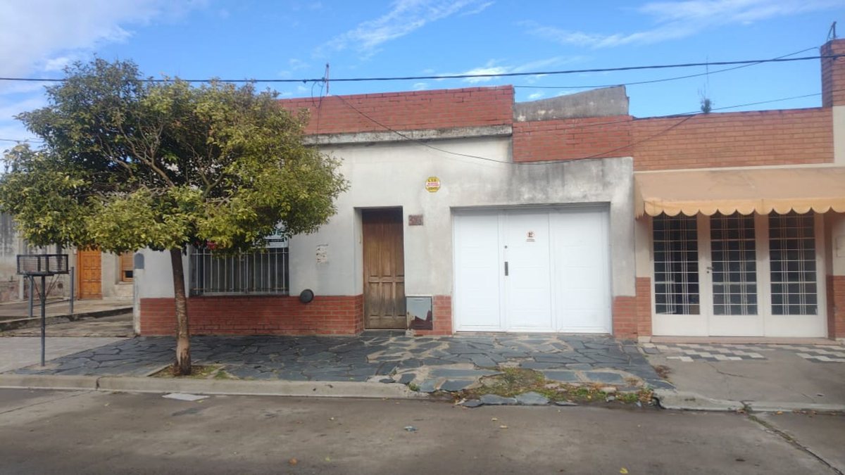 Casa en Venta en Azul, Buenos Aires Interior