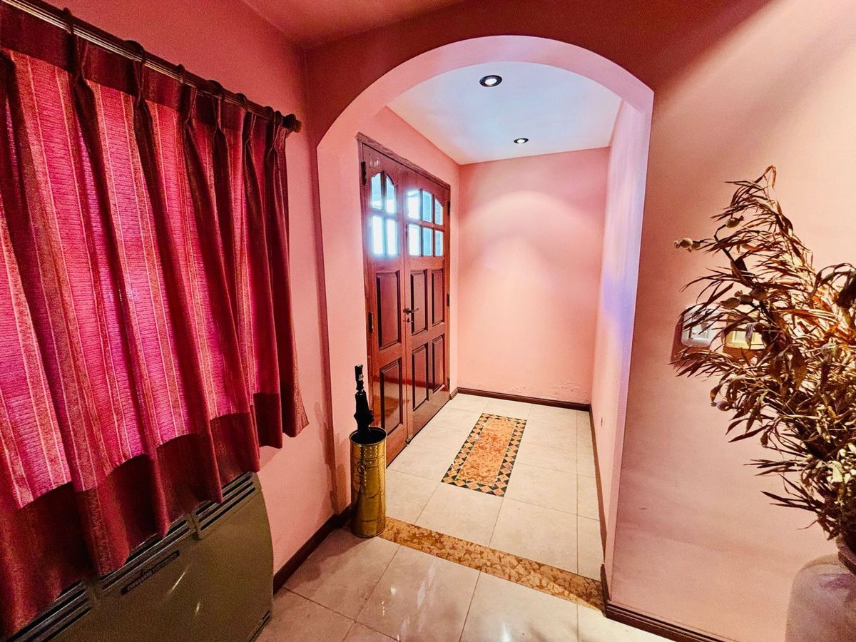 Casa en Venta en Moron, G.B.A. Zona Oeste