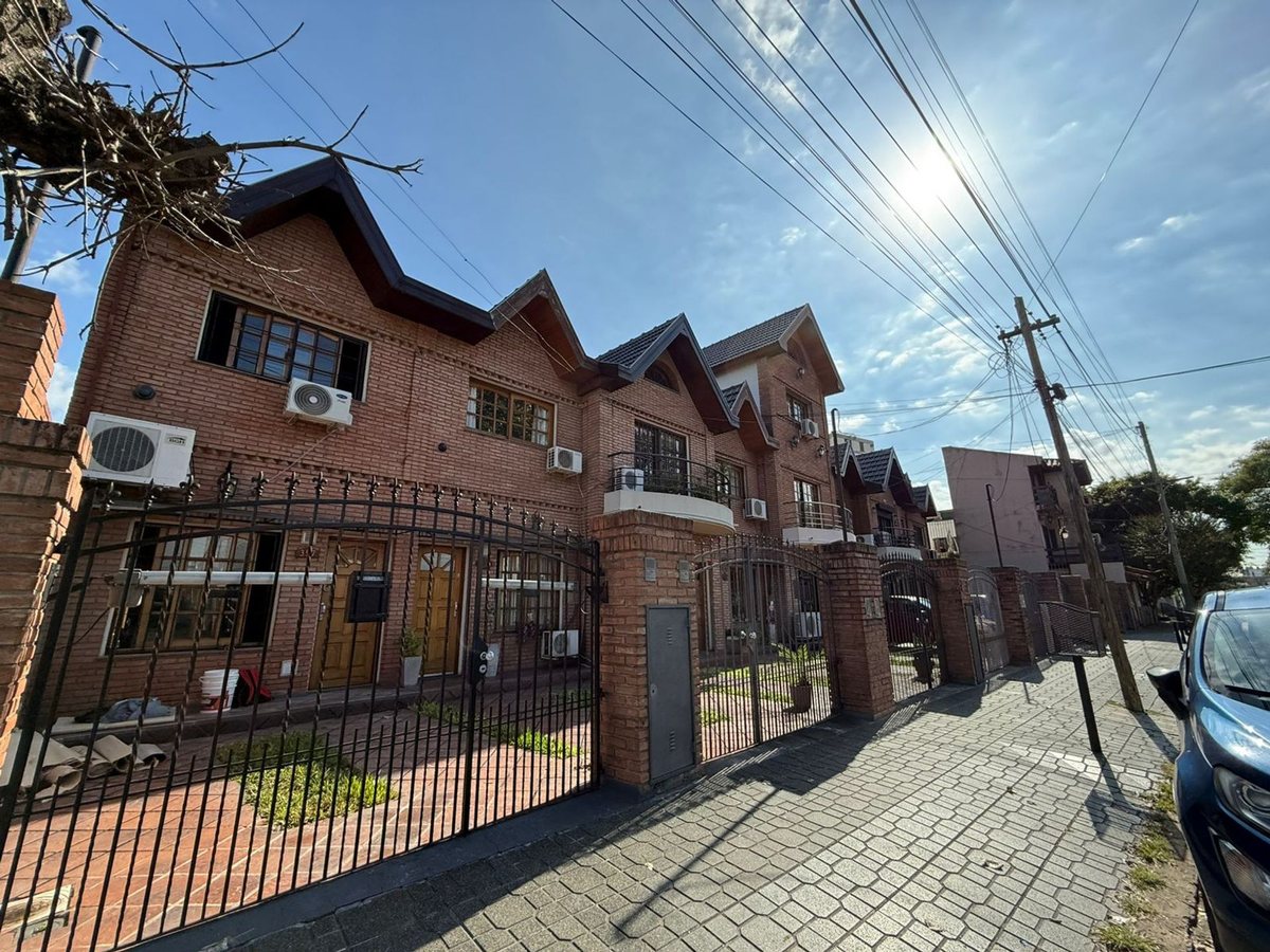 Casa en Venta en Moron, G.B.A. Zona Oeste