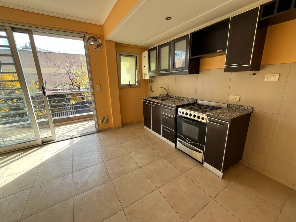Departamento en Venta en Moron, G.B.A. Zona Oeste