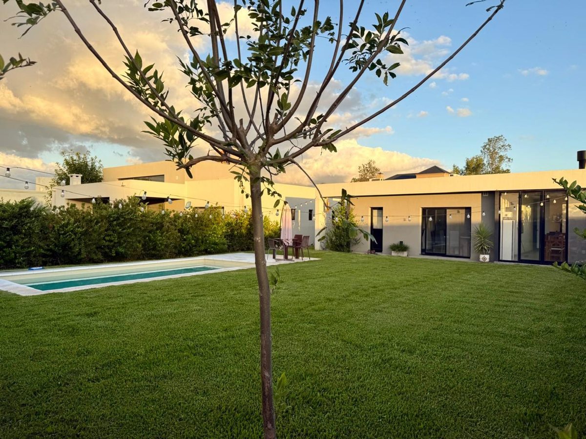 Casa en Alquiler en Pilar, G.B.A. Zona Norte