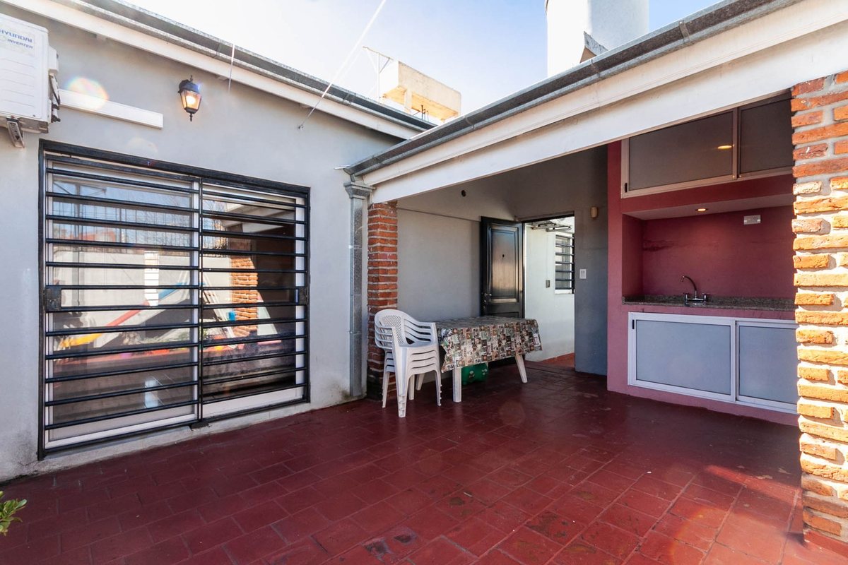 P H en Venta en Lanus, G.B.A. Zona Sur