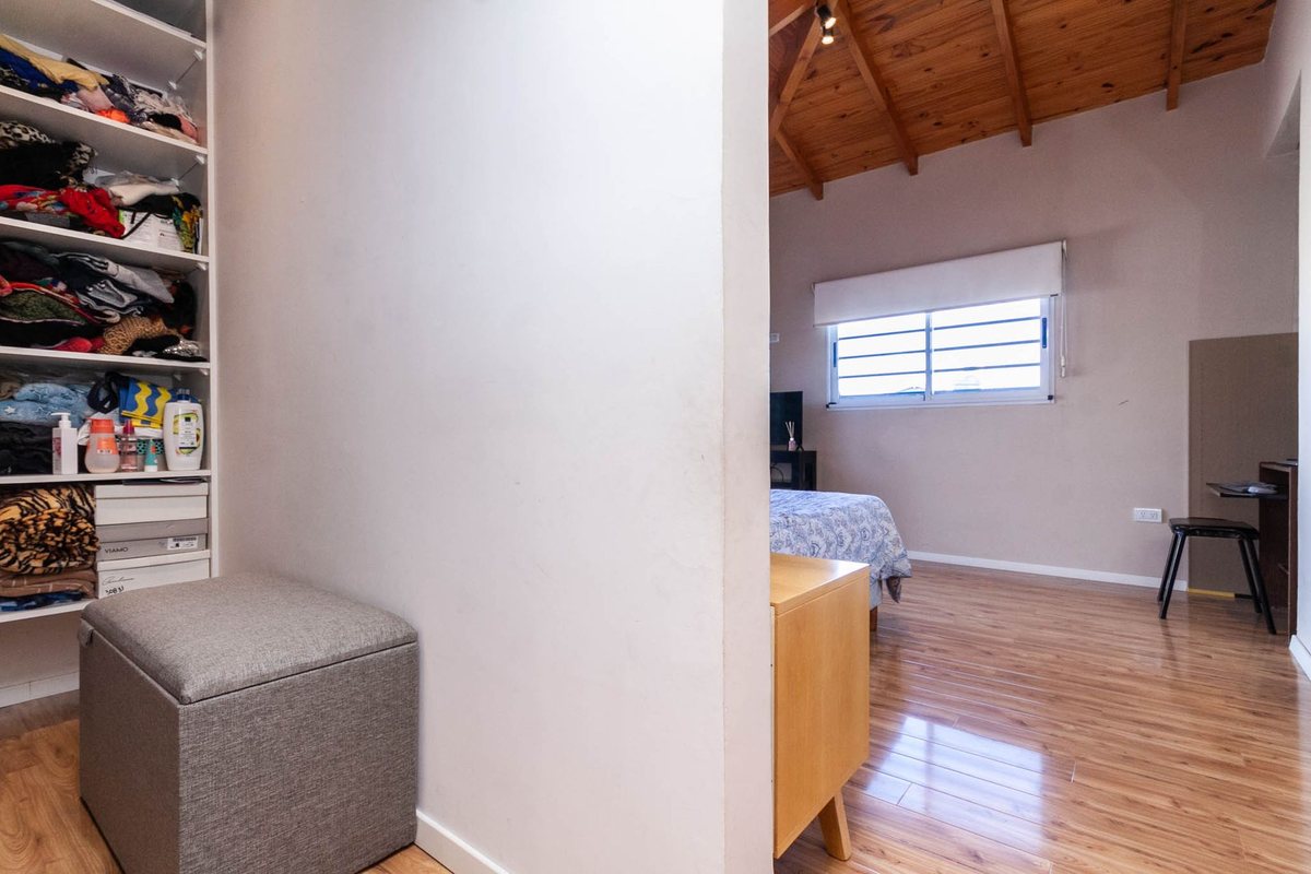 P H en Venta en Lanus, G.B.A. Zona Sur