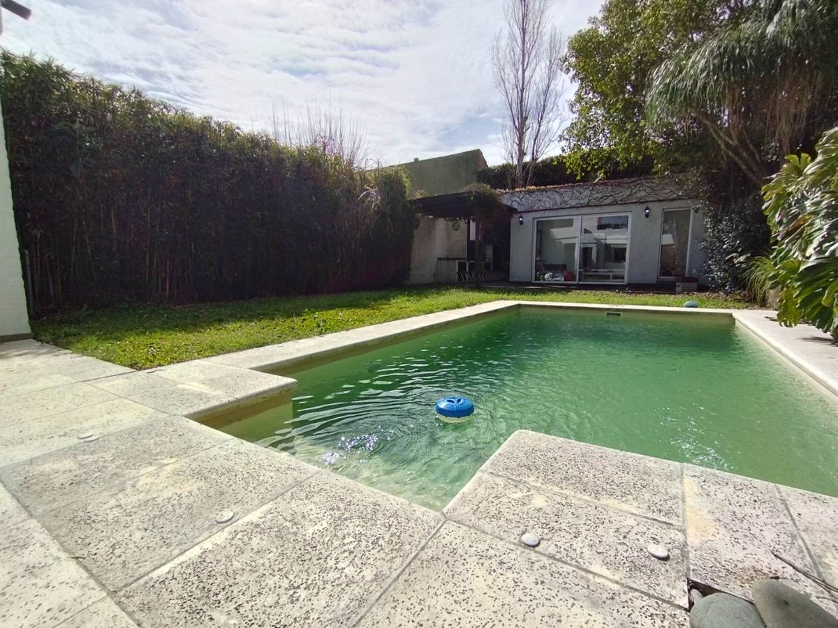 Casa en Venta en Moron, G.B.A. Zona Oeste