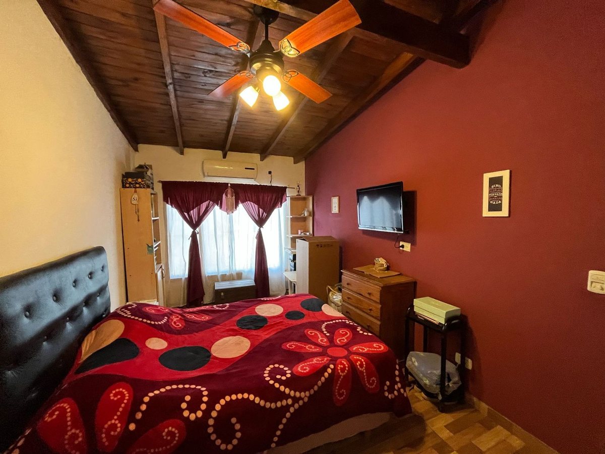 P H en Venta en Moron, G.B.A. Zona Oeste