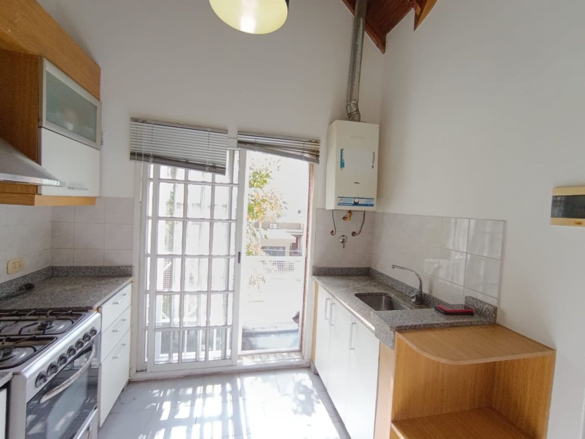 P H en Venta en Moron, G.B.A. Zona Oeste