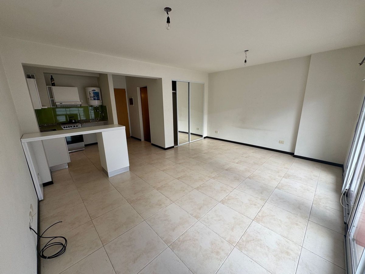 Departamento en Venta en Moron, G.B.A. Zona Oeste
