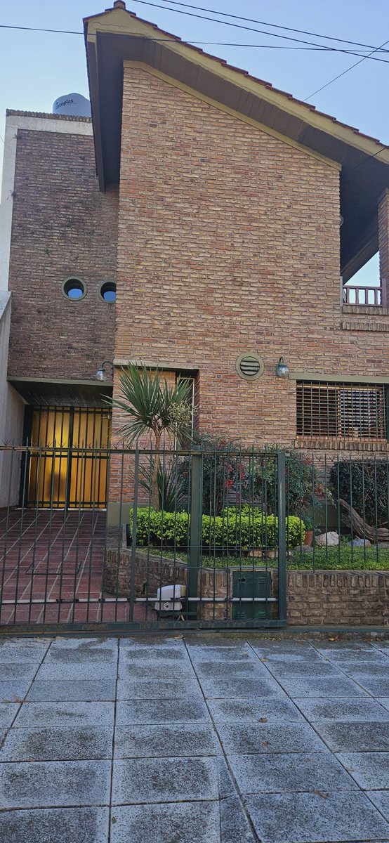 Casa en Venta en Moron, G.B.A. Zona Oeste