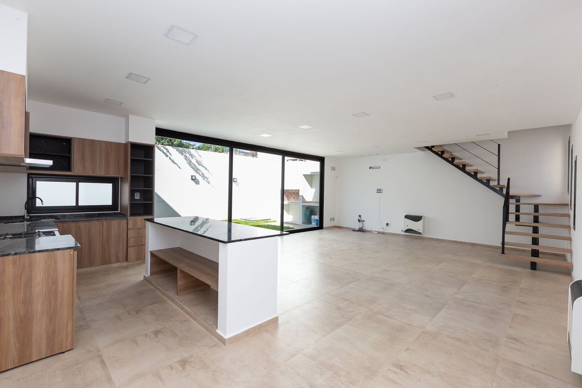 Casa en Venta en Moron, G.B.A. Zona Oeste