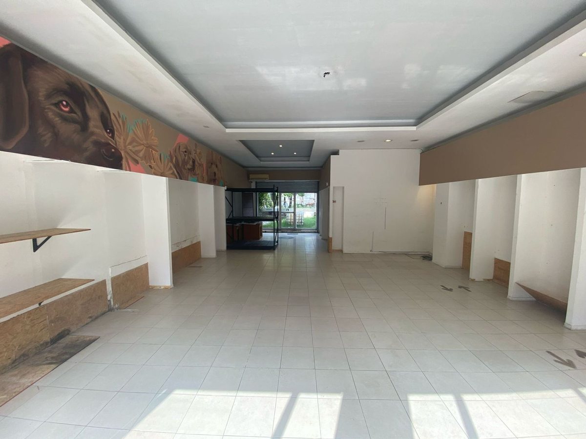 Local Comercial en Alquiler en Lomas de Zamora, G.B.A. Zona Sur