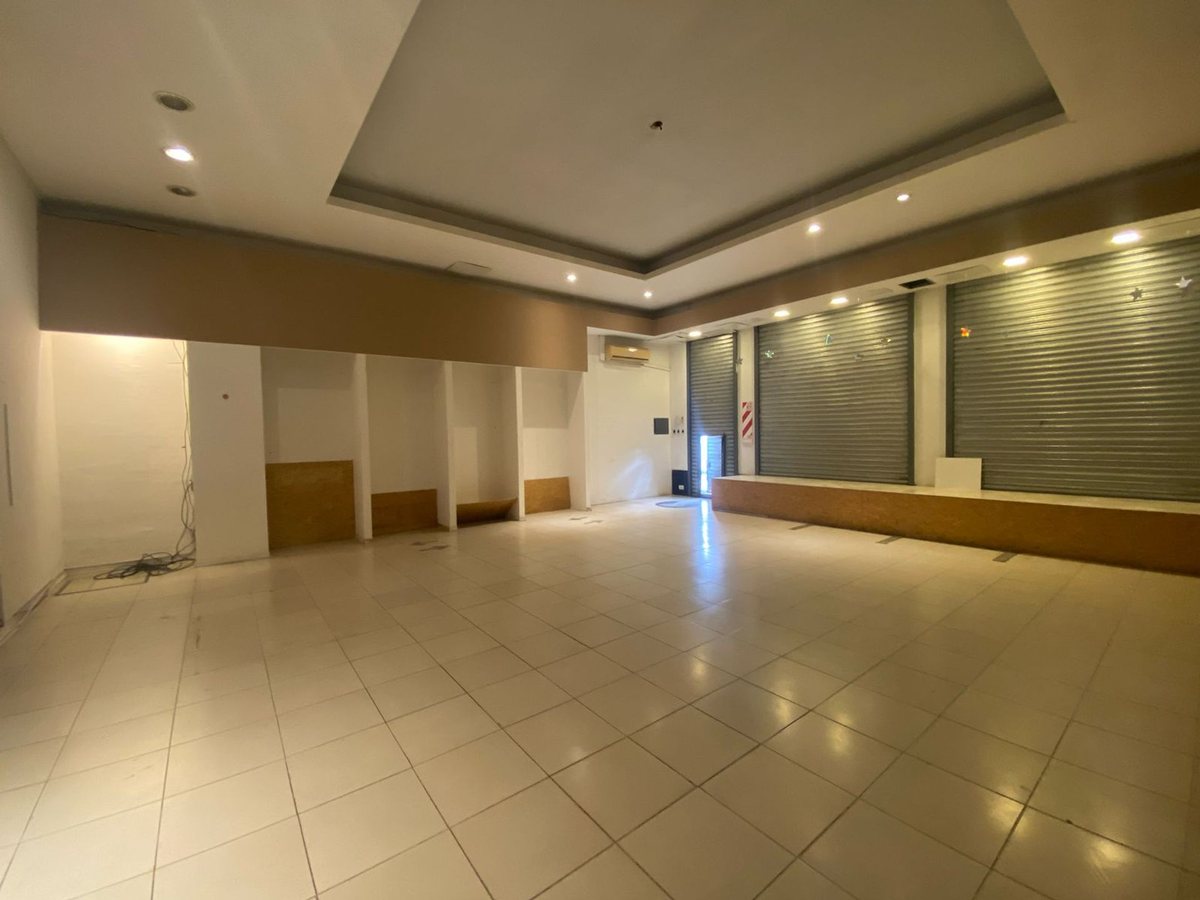Local Comercial en Alquiler en Lomas de Zamora, G.B.A. Zona Sur
