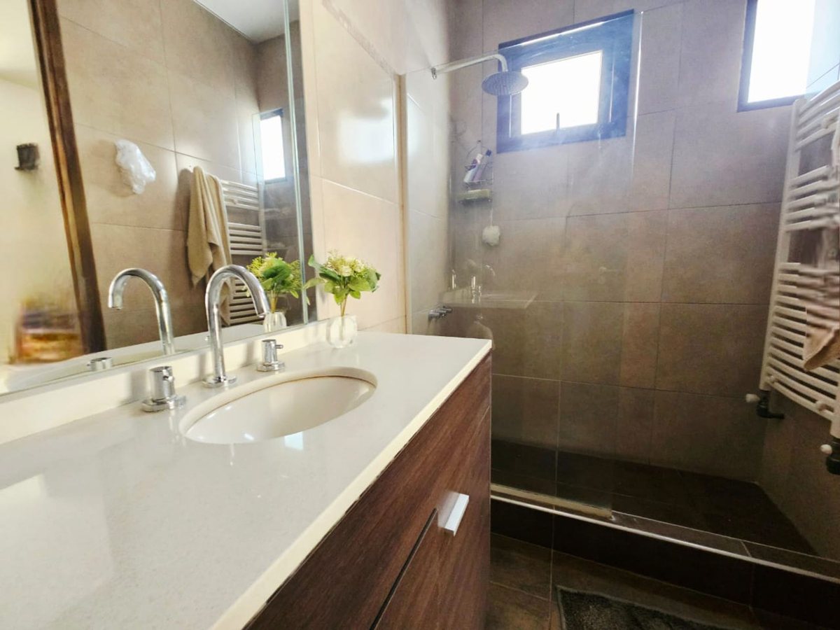 Casa en Venta en Guaymallen, Mendoza