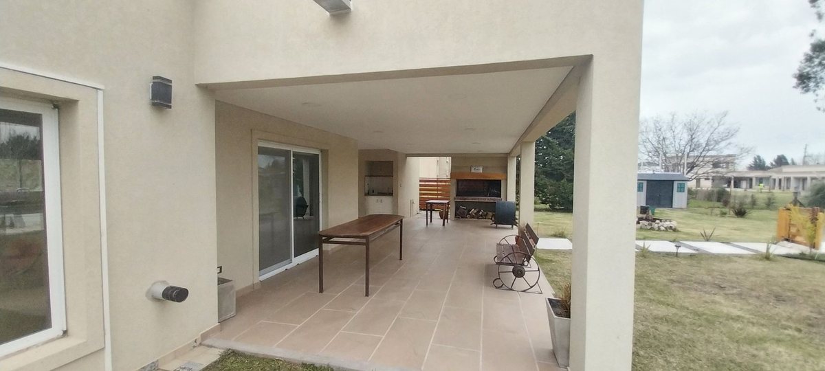 Casa en Venta en San Vicente, G.B.A. Zona Sur