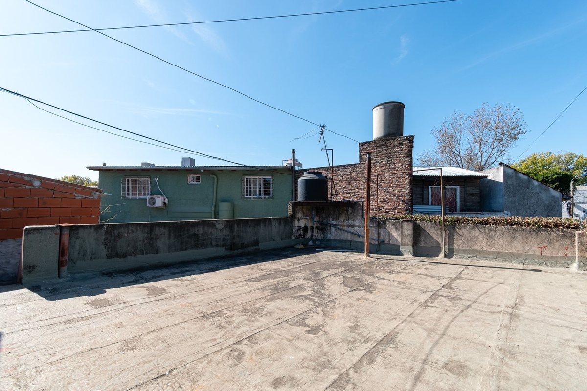 P H en Venta en Tres de Febrero, G.B.A. Zona Oeste