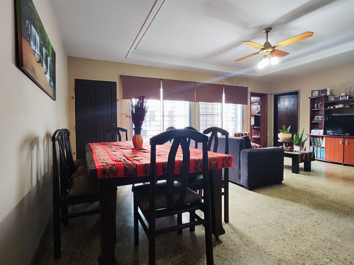 Casa en Venta en Moron, G.B.A. Zona Oeste