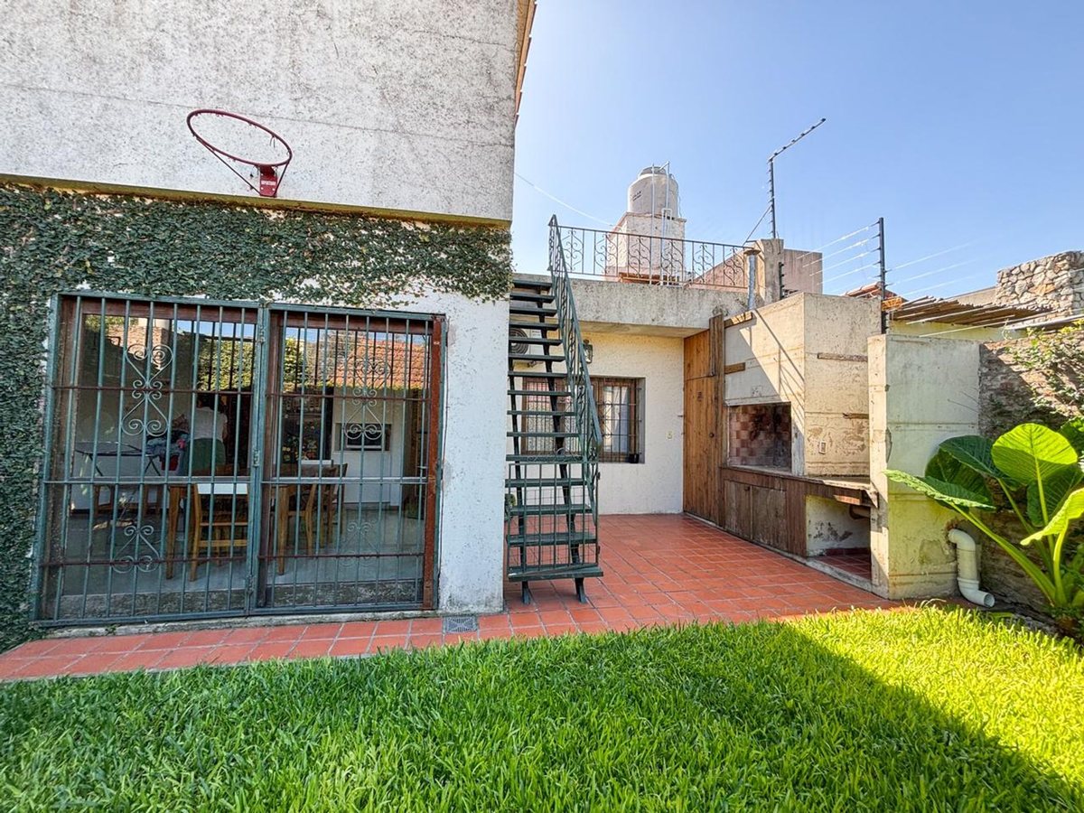 Casa en Venta en Moron, G.B.A. Zona Oeste