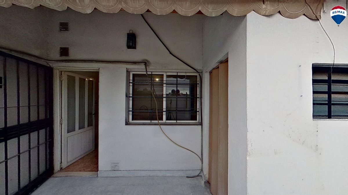 P H en Venta en Lanus, G.B.A. Zona Sur