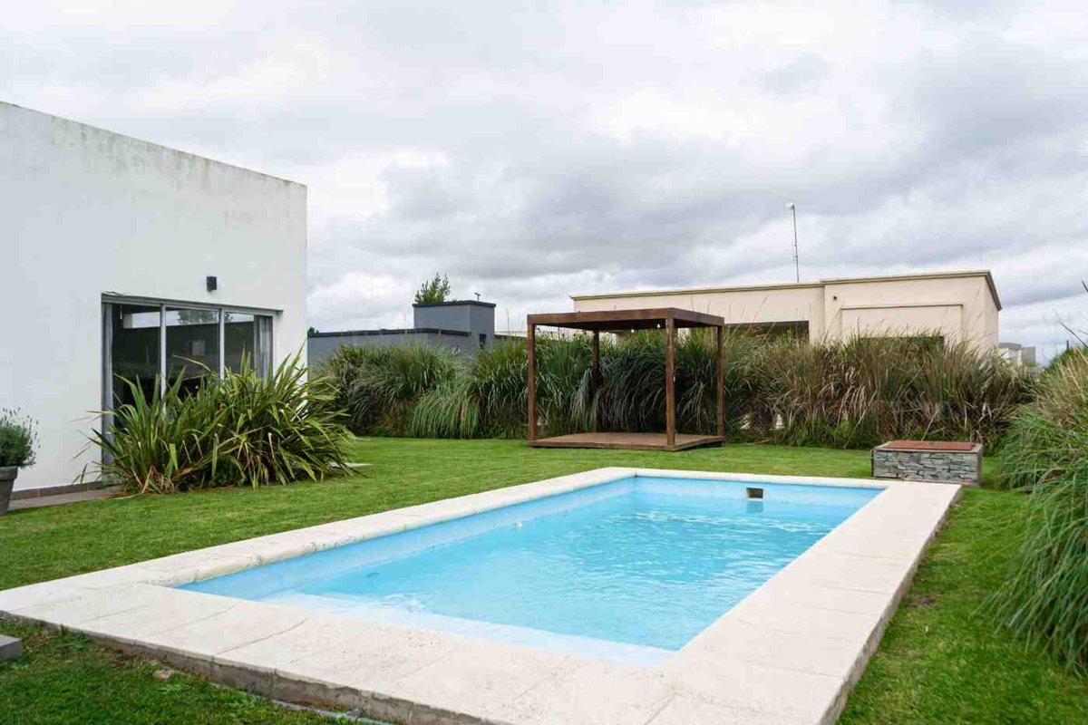 Casa en Venta en Presidente Peron, G.B.A. Zona Sur