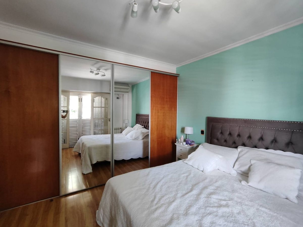P H en Venta en Lomas de Zamora, G.B.A. Zona Sur